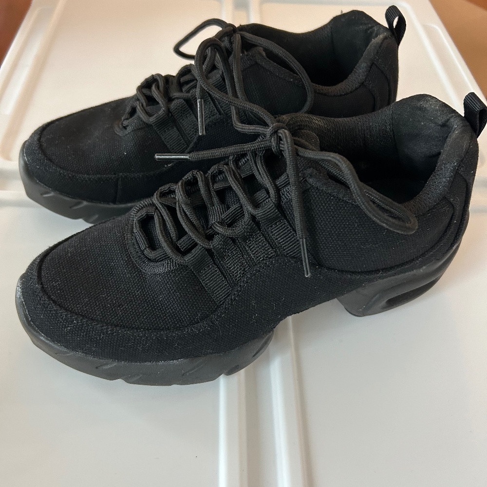 Bloch Women’s Adult Split Sole Canvas Dance Ballet Sneaker Black Sz 7.5 $82